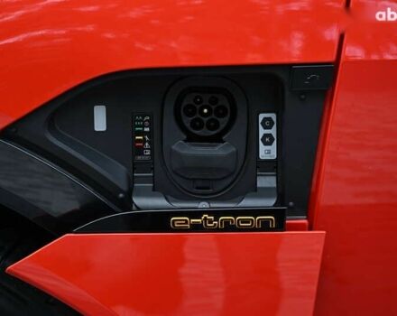 Ауди E-Tron, объемом двигателя 0 л и пробегом 52 тыс. км за 39114 $, фото 18 на Automoto.ua