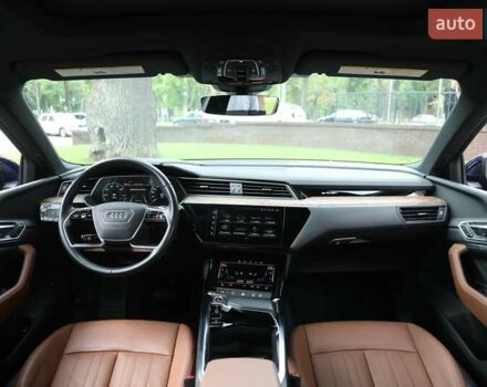 Ауди E-Tron, объемом двигателя 0 л и пробегом 64 тыс. км за 39500 $, фото 15 на Automoto.ua