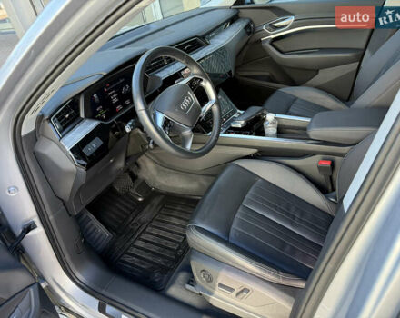 Ауді E-Tron, об'ємом двигуна 0 л та пробігом 35 тис. км за 29999 $, фото 25 на Automoto.ua