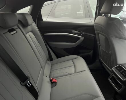 Ауди E-Tron, объемом двигателя 0 л и пробегом 19 тыс. км за 71185 $, фото 17 на Automoto.ua