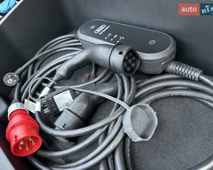 Ауди E-Tron, объемом двигателя 0 л и пробегом 16 тыс. км за 35694 $, фото 42 на Automoto.ua