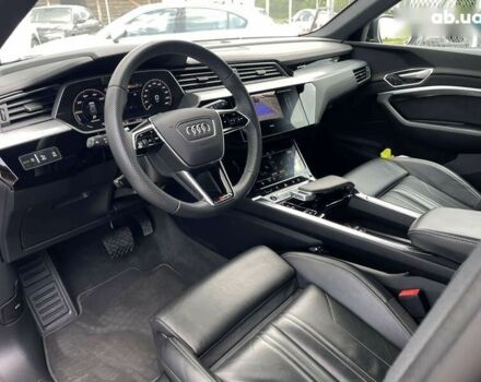 Ауди E-Tron, объемом двигателя 0 л и пробегом 40 тыс. км за 38999 $, фото 27 на Automoto.ua