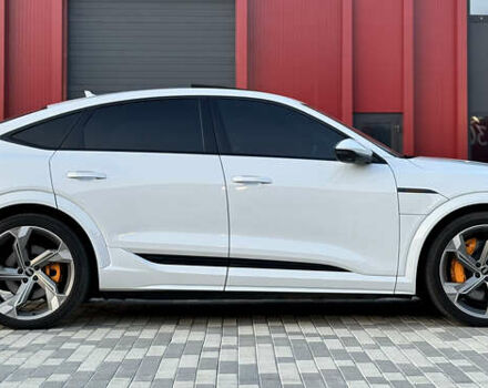 Ауді E-Tron, об'ємом двигуна 0 л та пробігом 39 тис. км за 47800 $, фото 15 на Automoto.ua