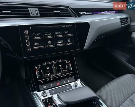 Ауди E-Tron, объемом двигателя 0 л и пробегом 16 тыс. км за 35694 $, фото 13 на Automoto.ua