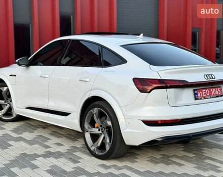 Ауді E-Tron, об'ємом двигуна 0 л та пробігом 39 тис. км за 47800 $, фото 10 на Automoto.ua