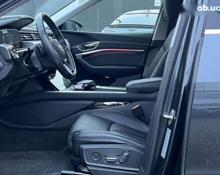 Ауди E-Tron, объемом двигателя 0 л и пробегом 32 тыс. км за 38581 $, фото 26 на Automoto.ua