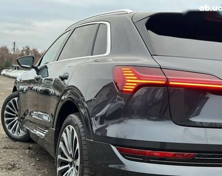 Ауди E-Tron, объемом двигателя 0 л и пробегом 32 тыс. км за 38581 $, фото 11 на Automoto.ua