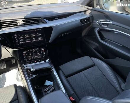 Ауди E-Tron, объемом двигателя 0 л и пробегом 70 тыс. км за 38900 $, фото 18 на Automoto.ua