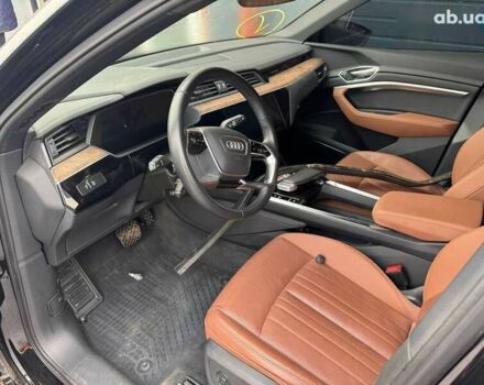 Ауди E-Tron, объемом двигателя 0 л и пробегом 81 тыс. км за 25900 $, фото 13 на Automoto.ua