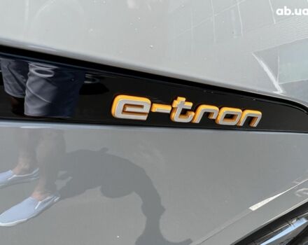 Ауди E-Tron, объемом двигателя 0 л и пробегом 9 тыс. км за 84988 $, фото 12 на Automoto.ua