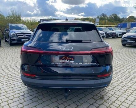 Ауди E-Tron, объемом двигателя 0 л и пробегом 59 тыс. км за 35000 $, фото 5 на Automoto.ua