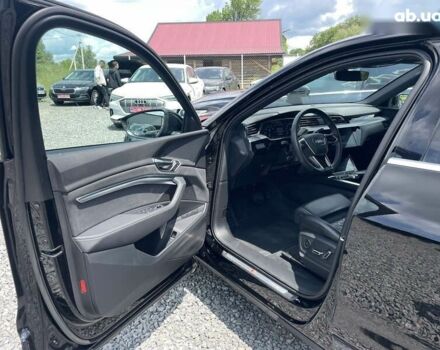 Ауді E-Tron, об'ємом двигуна 0 л та пробігом 52 тис. км за 39999 $, фото 7 на Automoto.ua