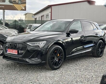 Ауди E-Tron, объемом двигателя 0 л и пробегом 46 тыс. км за 36800 $, фото 4 на Automoto.ua