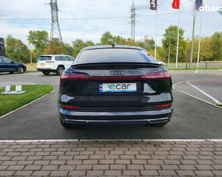Ауді E-Tron, об'ємом двигуна 0 л та пробігом 5 тис. км за 47888 $, фото 9 на Automoto.ua