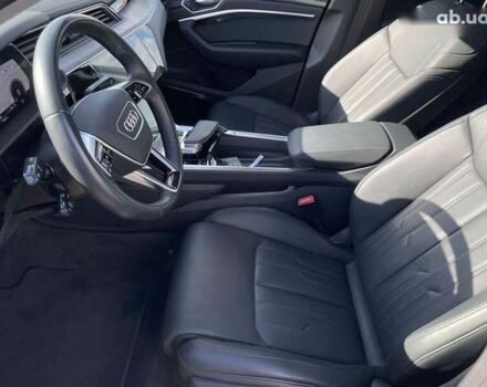 Ауди E-Tron, объемом двигателя 0 л и пробегом 32 тыс. км за 39124 $, фото 23 на Automoto.ua
