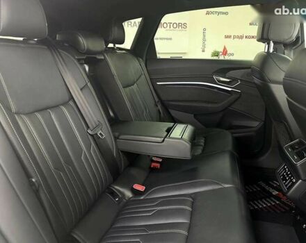 Ауді E-Tron, об'ємом двигуна 0 л та пробігом 20 тис. км за 44990 $, фото 21 на Automoto.ua