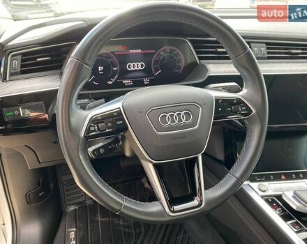 Ауди E-Tron, объемом двигателя 0 л и пробегом 81 тыс. км за 35900 $, фото 15 на Automoto.ua