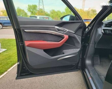 Ауді E-Tron, об'ємом двигуна 0 л та пробігом 5 тис. км за 47888 $, фото 15 на Automoto.ua