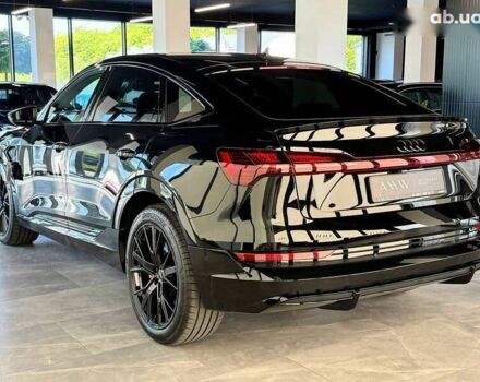 Ауди E-Tron, объемом двигателя 0 л и пробегом 8 тыс. км за 52000 $, фото 11 на Automoto.ua