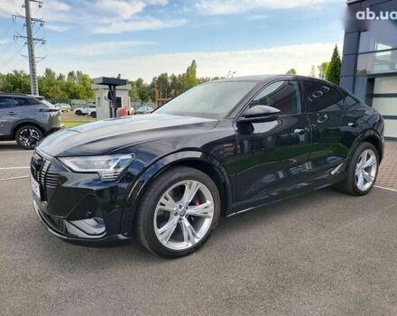 Ауді E-Tron, об'ємом двигуна 0 л та пробігом 5 тис. км за 47888 $, фото 4 на Automoto.ua