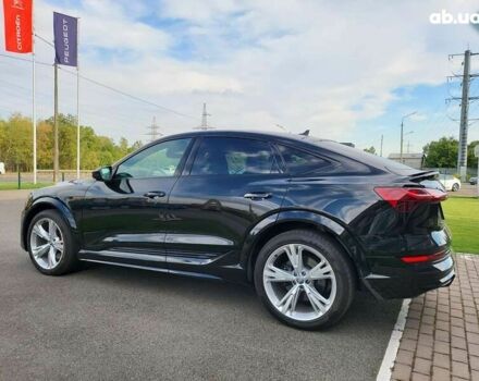 Ауді E-Tron, об'ємом двигуна 0 л та пробігом 5 тис. км за 47888 $, фото 7 на Automoto.ua