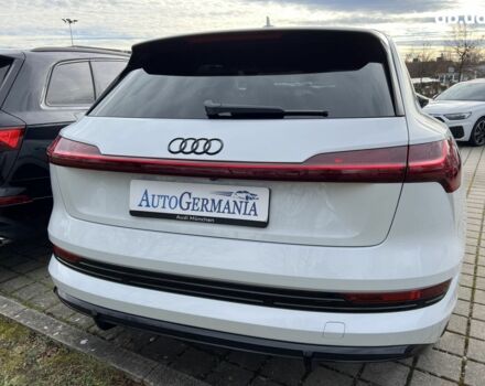 Ауди E-Tron, объемом двигателя 0 л и пробегом 5 тыс. км за 79119 $, фото 33 на Automoto.ua