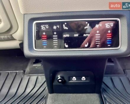 Ауди E-Tron, объемом двигателя 0 л и пробегом 8 тыс. км за 55000 $, фото 25 на Automoto.ua