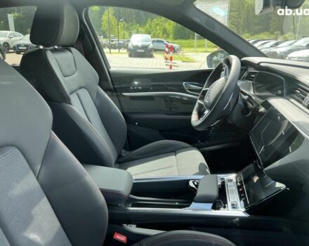 Ауді E-Tron, об'ємом двигуна 0 л та пробігом 1 тис. км за 104768 $, фото 22 на Automoto.ua