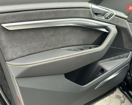 купить новое авто Ауди E-Tron 2023 года от официального дилера Володимир Олександрович Ауди фото