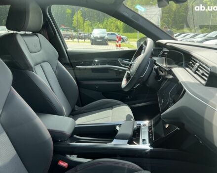 Ауді E-Tron, об'ємом двигуна 0 л та пробігом 1 тис. км за 104768 $, фото 21 на Automoto.ua