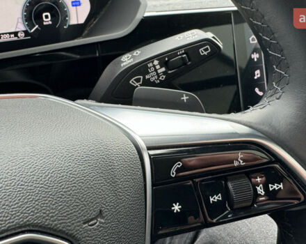 купить новое авто Ауди E-Tron 2023 года от официального дилера Володимир Олександрович Ауди фото