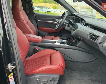 купити нове авто Ауді E-Tron 2023 року від офіційного дилера E-Car Ауді фото