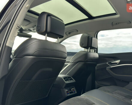 купить новое авто Ауди E-Tron 2023 года от официального дилера Володимир Олександрович Ауди фото