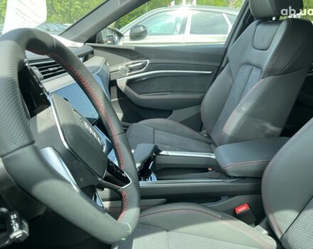 Ауді E-Tron, об'ємом двигуна 0 л та пробігом 1 тис. км за 104768 $, фото 28 на Automoto.ua