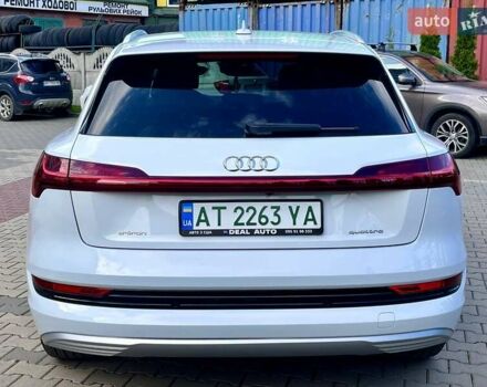 Ауди E-Tron, объемом двигателя 0 л и пробегом 8 тыс. км за 55000 $, фото 3 на Automoto.ua