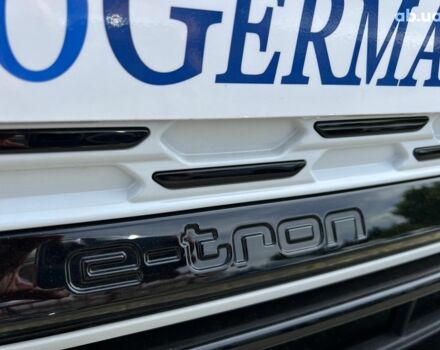 Ауді E-Tron, об'ємом двигуна 0 л та пробігом 1 тис. км за 104768 $, фото 9 на Automoto.ua