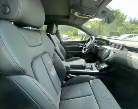 Ауді E-Tron, об'ємом двигуна 0 л та пробігом 1 тис. км за 104768 $, фото 13 на Automoto.ua