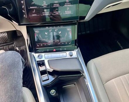 Ауди E-Tron, объемом двигателя 0 л и пробегом 8 тыс. км за 55000 $, фото 21 на Automoto.ua