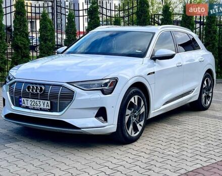 Ауди E-Tron, объемом двигателя 0 л и пробегом 8 тыс. км за 55000 $, фото 8 на Automoto.ua