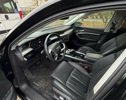 Ауди E-Tron, объемом двигателя 0 л и пробегом 35 тыс. км за 62000 $, фото 5 на Automoto.ua