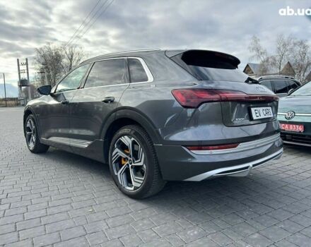 Ауди E-Tron, объемом двигателя 0 л и пробегом 1 тыс. км за 45000 $, фото 6 на Automoto.ua