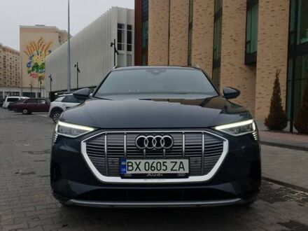 Ауди E-Tron, объемом двигателя 0 л и пробегом 15 тыс. км за 47200 $, фото 1 на Automoto.ua