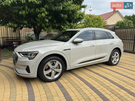 Ауди E-Tron 2019 в Одессе на Automoto.ua Ауди E-Tron, объемом двигателя 0 л и пробегом 18 тыс. км за 39590 $, фото 1 на Automoto.ua