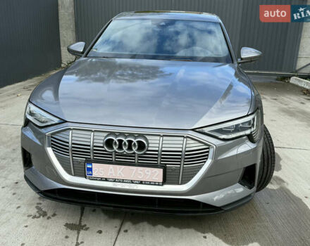Ауди E-Tron, объемом двигателя 0 л и пробегом 80 тыс. км за 27999 $, фото 1 на Automoto.ua
