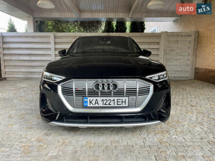 Ауди E-Tron 2021 в Киеве на Automoto.ua Ауди E-Tron, объемом двигателя 0 л и пробегом 31 тыс. км за 55555 $, фото 1 на Automoto.ua