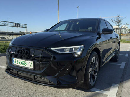 Ауди E-Tron, объемом двигателя 0 л и пробегом 58 тыс. км за 35000 $, фото 1 на Automoto.ua