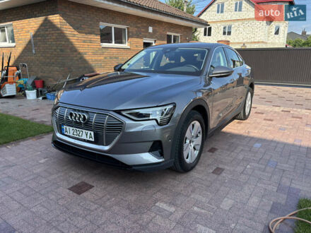 Ауди E-Tron, объемом двигателя 0 л и пробегом 40 тыс. км за 35000 $, фото 1 на Automoto.ua