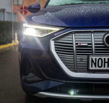 Ауді E-Tron, об'ємом двигуна 0 л та пробігом 81 тис. км за 34500 $, фото 1 на Automoto.ua