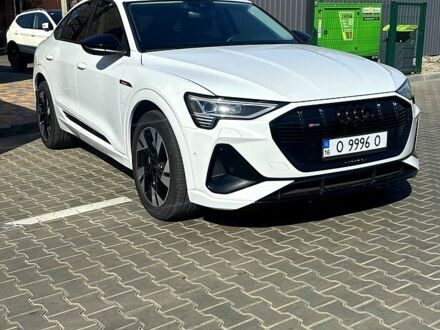 Ауді E-Tron 2022 у Одесі на Automoto.ua Ауді E-Tron, об'ємом двигуна 0 л та пробігом 38 тис. км за 37000 $, фото 1 на Automoto.ua