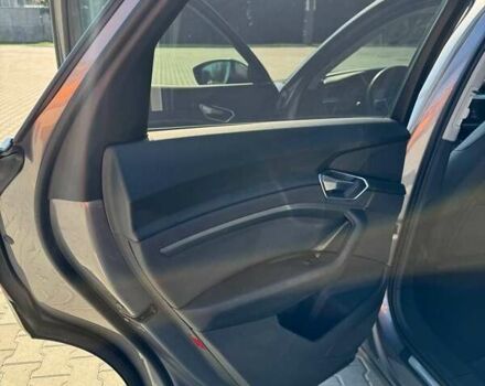 Серый Ауди E-Tron, объемом двигателя 0 л и пробегом 141 тыс. км за 27900 $, фото 68 на Automoto.ua